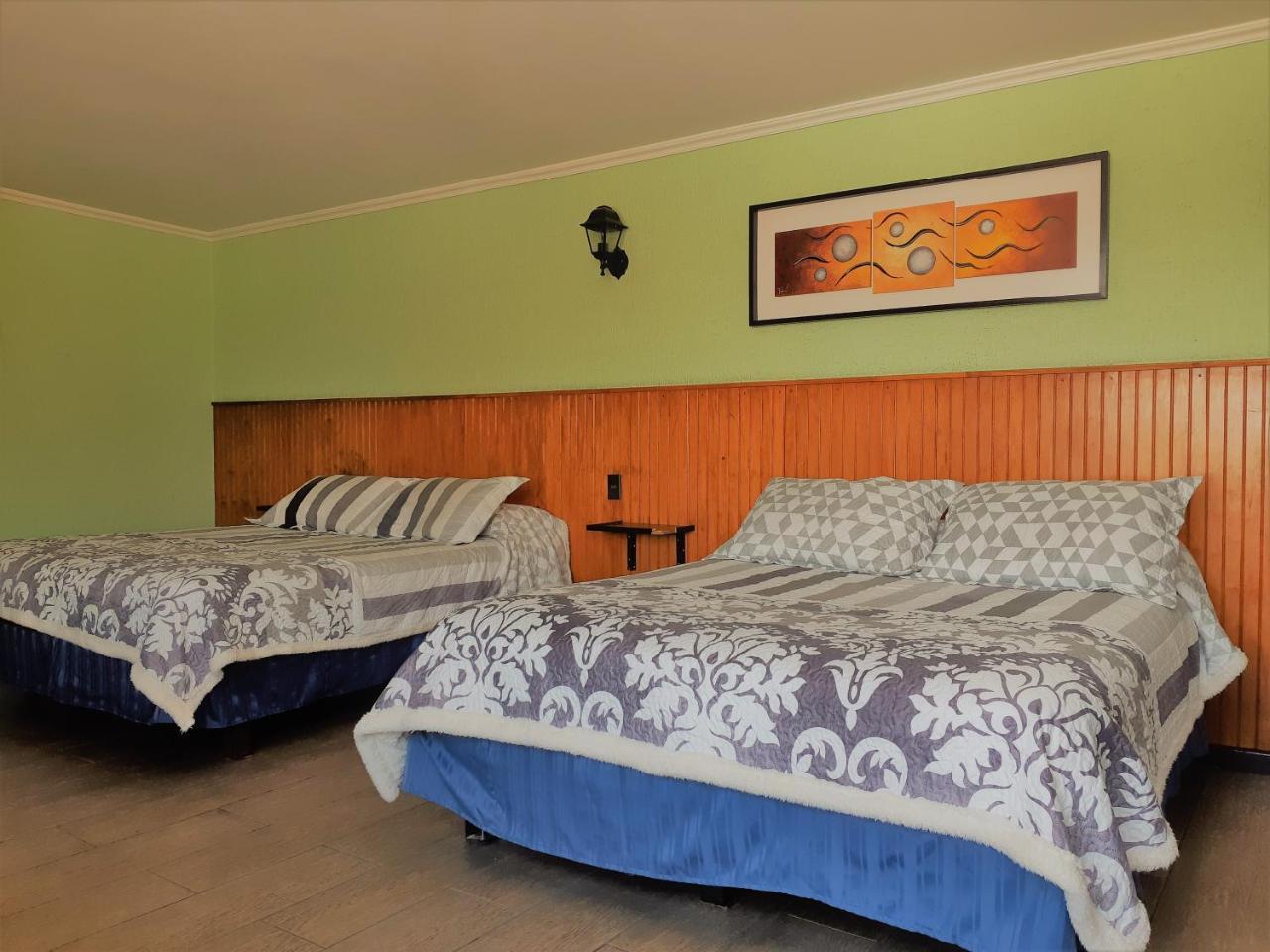 Hotel Julissa - Santiago — Fotos 1